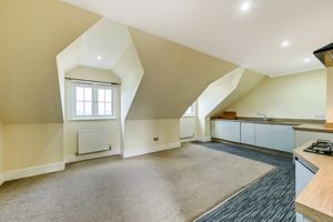 Top Floor Kitchen / Diner- click for photo gallery